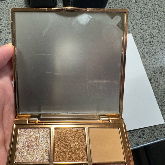 Nine Color Eyeshadow Palette - Picture 4 of 5